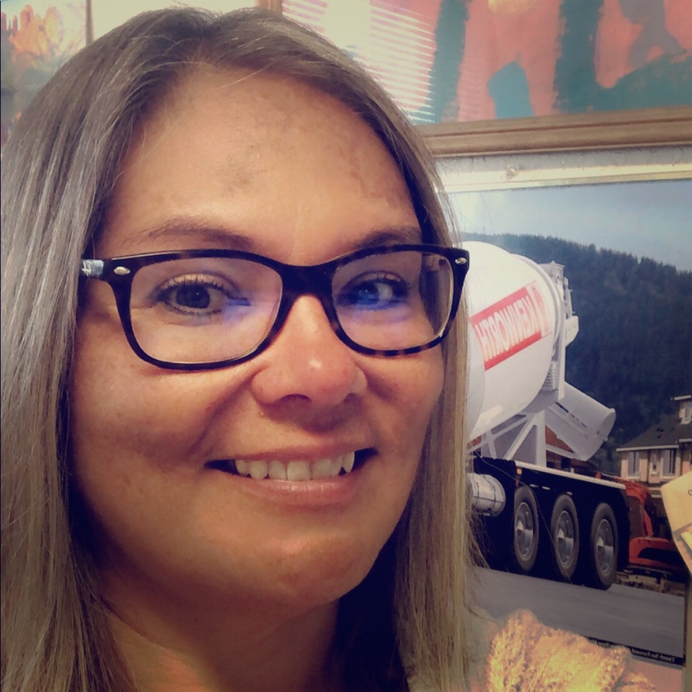 Meet your Posher, Tina